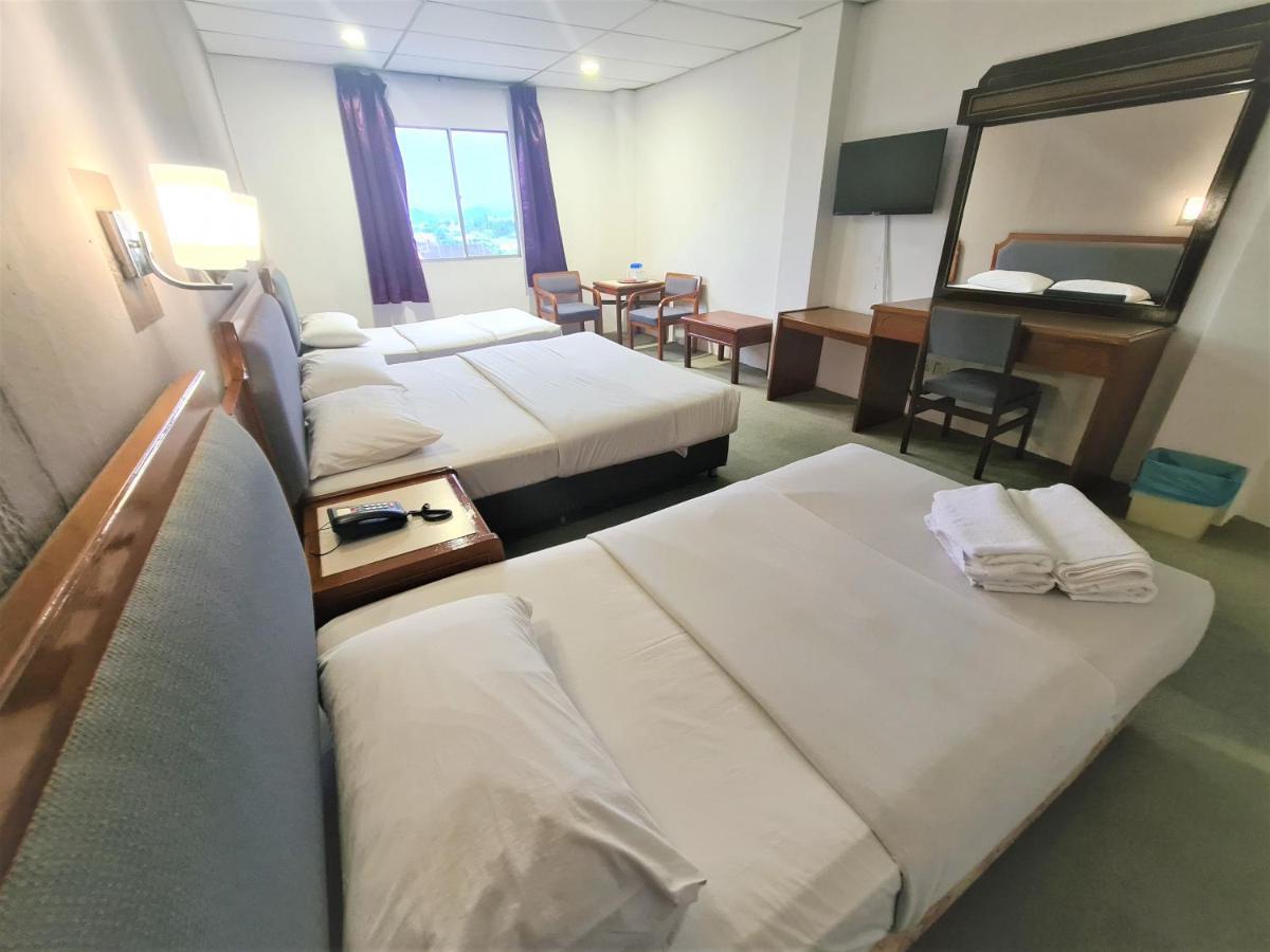Anika Inn - Kluang Extérieur photo