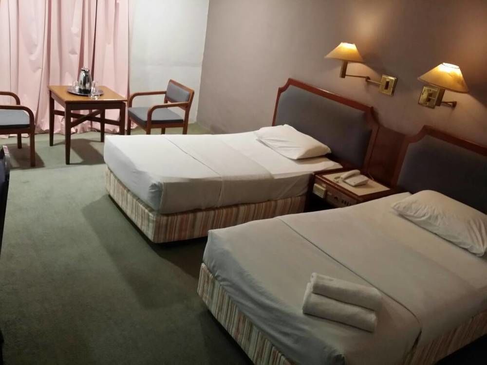 Anika Inn - Kluang Extérieur photo