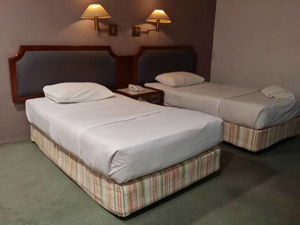 Anika Inn - Kluang Extérieur photo
