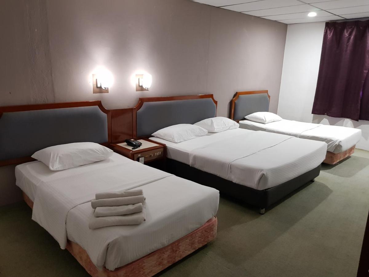 Anika Inn - Kluang Extérieur photo